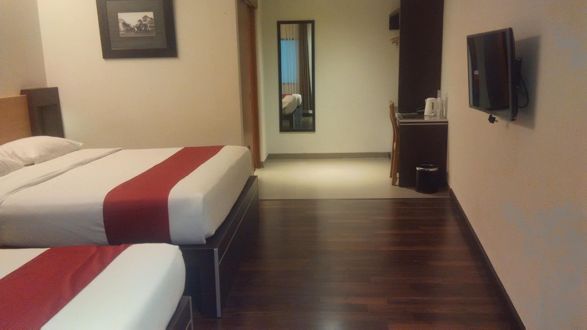Sukajadi Hotel, Convention And Gallery 3*