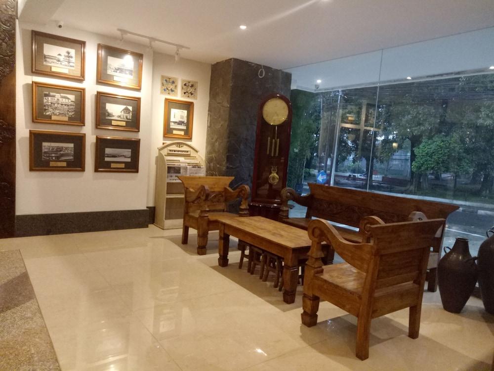 Sukajadi Hotel, Convention And Gallery Hotel